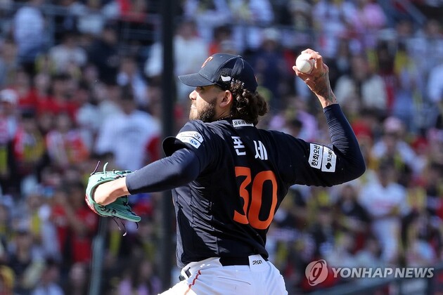 “5승·탈삼진 1위”…폰세, 한화 최초 외인투수 MVP→KBO 3∼4월 수상 / 연합뉴스
