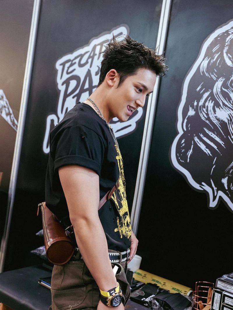 “짧은 순간도 각인되는 기분”…민규, 거친 눈빛→자유 감성 폭발 / 그룹 세븐틴 민규 인스타그램