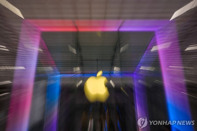 ‘애플’ 주가 2.5% 하락…트럼프 관세 경고에 200달러선 이탈