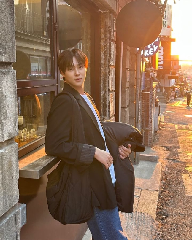 출처= 이상윤sns