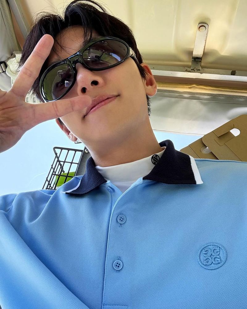 “못해도 신나면 그뿐”…지창욱, 밝은 웃음→초여름 골프장 청량감 / 배우 지창욱 인스타그램