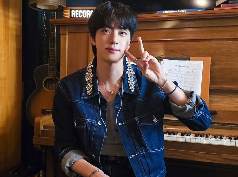 “세계 1위 아시아 최초”…방탄소년단(BTS) 진, ‘에코’로 글로벌 신기록→팝 역사 새로 썼다