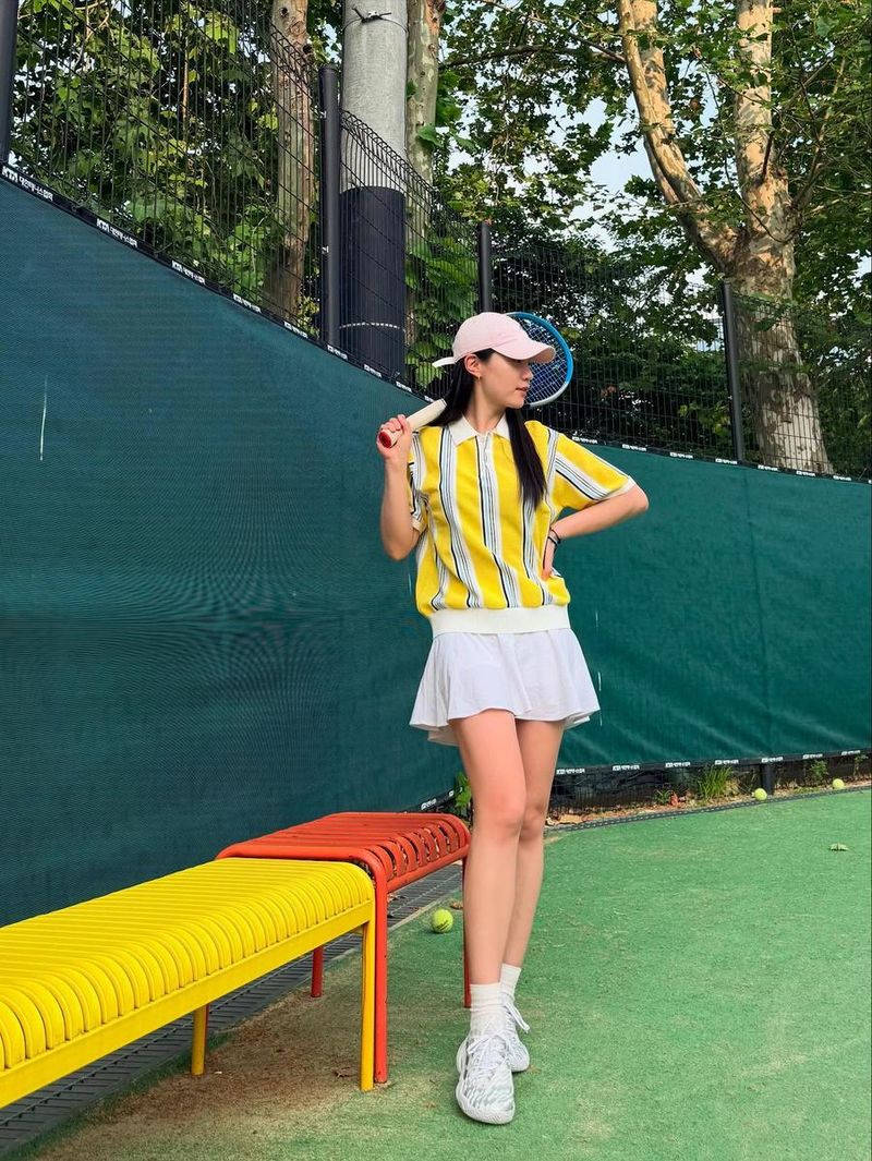 “초여름 햇살 머문 순간”…류효영, 라켓 들고 여유→테니스 코트 빛낸 감성 / 배우 류효영 인스타그램