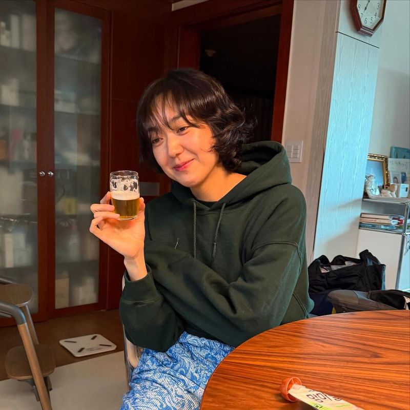 “육퇴했어요 축하해주세요”…이은형, 편안한 미소→일상의 소박한 해방 / 코미디언 이은형 인스타그램