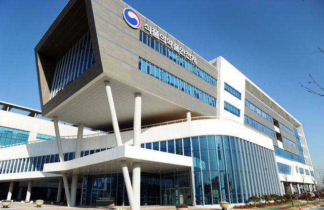 레포트렉티닙 신약, 폐암·고형암 치료 지평 확장