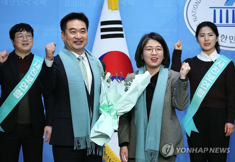 용혜인, 최혁진 제명 촉구에 민주당 긴장