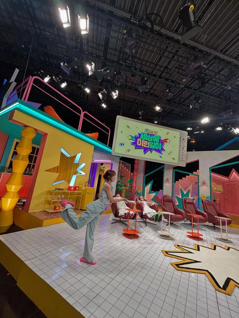 “경쾌하게 여름을 걷는다”…수빈, 촬영장 빛내는 자유→청량 일상 인증 / 걸그룹 우주소녀 수빈 인스타그램