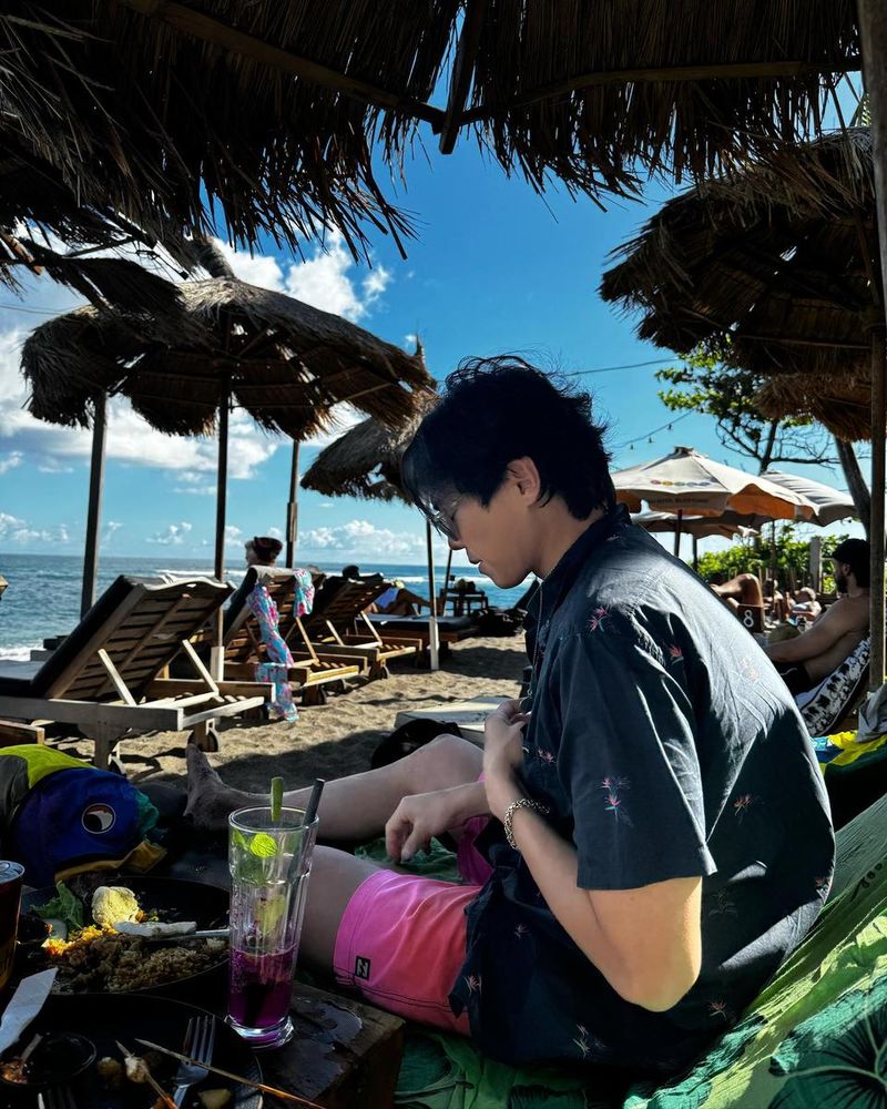 “짱구의 숨은 보석 발견”…박은석, 여름 해변→청량한 쉼표 / 배우 박은석 인스타그램