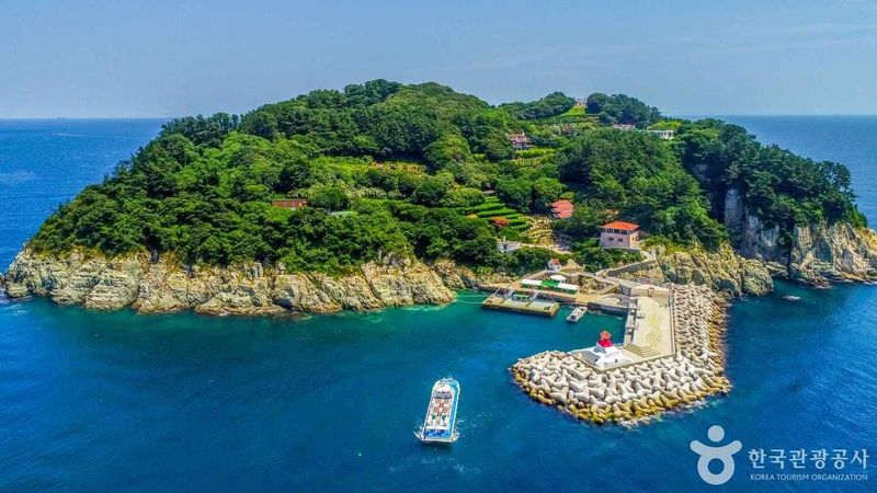 거제 외도(ⓒ한국관광공사 포토코리아-라이브스튜디오)
