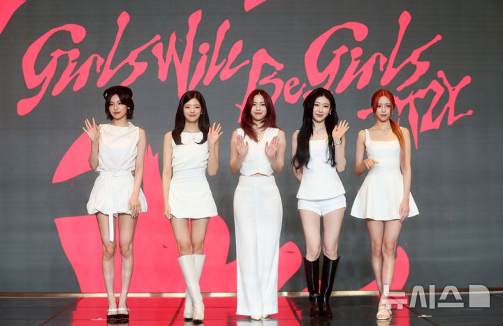 “데뷔 6주년 울컥 고백”…있지(ITZY), ‘걸스 윌 비 걸스’ 대담 우정→7년차 각오