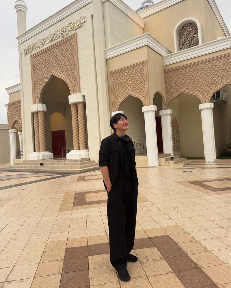 “오랜만에 찾은 고요”…류수영, 이국적 풍경→여름의 사색 / 배우 류수영 인스타그램