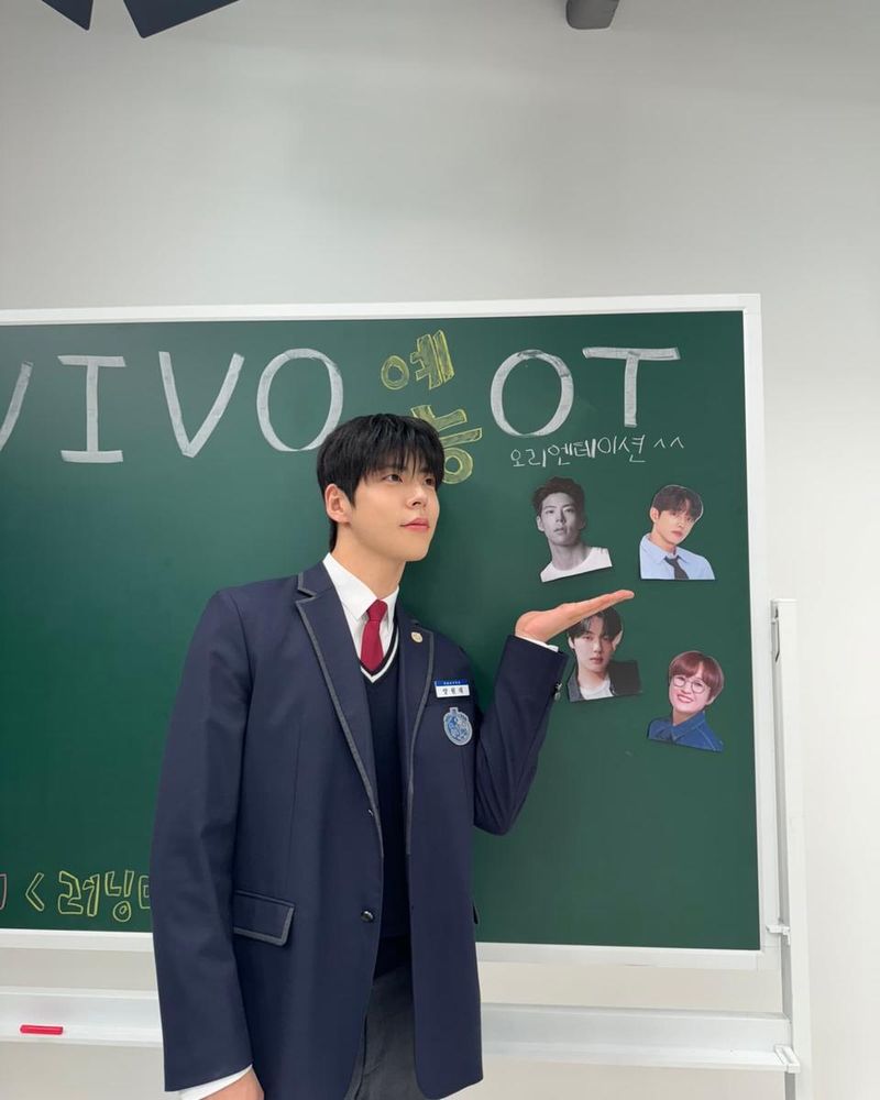 “놀러 오세요”…최우성, 청춘감성 폭발→교실의 설렘 전율 / 배우 최우성 인스타그램