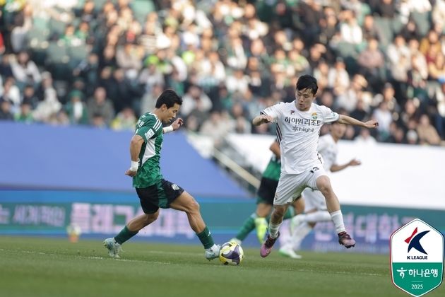 “강원전 5연패 제동”…전북, 전진우 앞세워 선두→격차 벌릴까