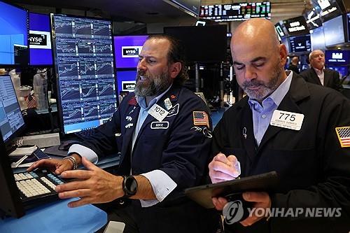 뉴욕증시, 미중 무역합의에도 약세…나스닥 0.5%↓·유가 4% 급등