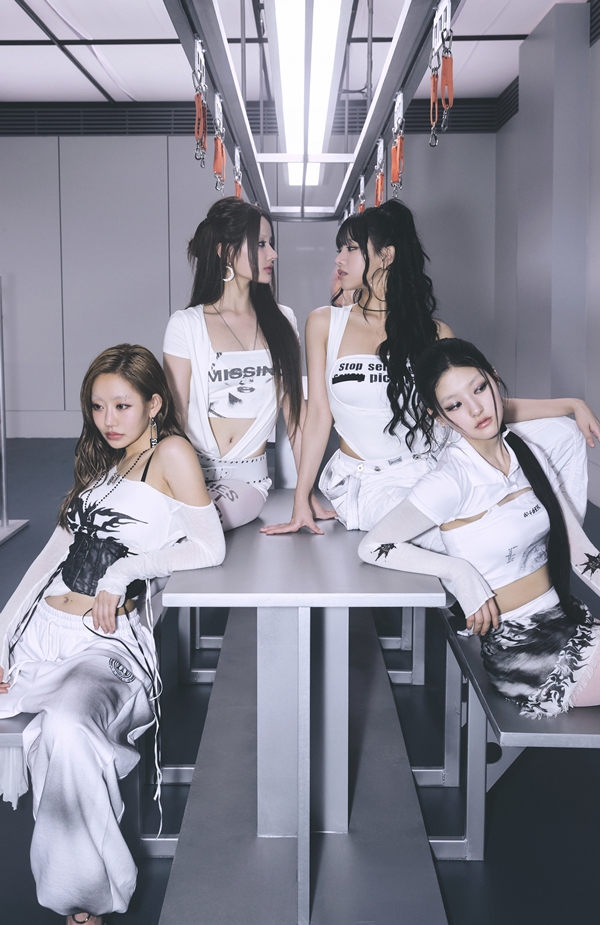 “아찔한 무대”…KISS OF LIFE, ‘엠카운트다운’서 신곡 감각→컴백 화려하게 빛났다 / S2엔터테인먼트