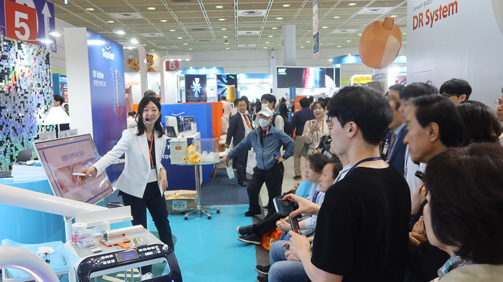 오스템임플란트, 치과 디지털 혁신의 정점