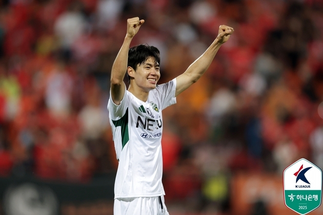 “티아고 멀티골 작렬”…전북, 강원전 완승→선두 3연승 질주