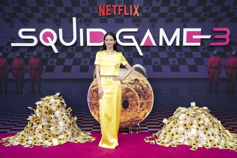 “핑크카펫 환한 미소”…박규영, ‘오징어 게임3’ 런던 프리미어→전 세계 주목 / 넷플릭스