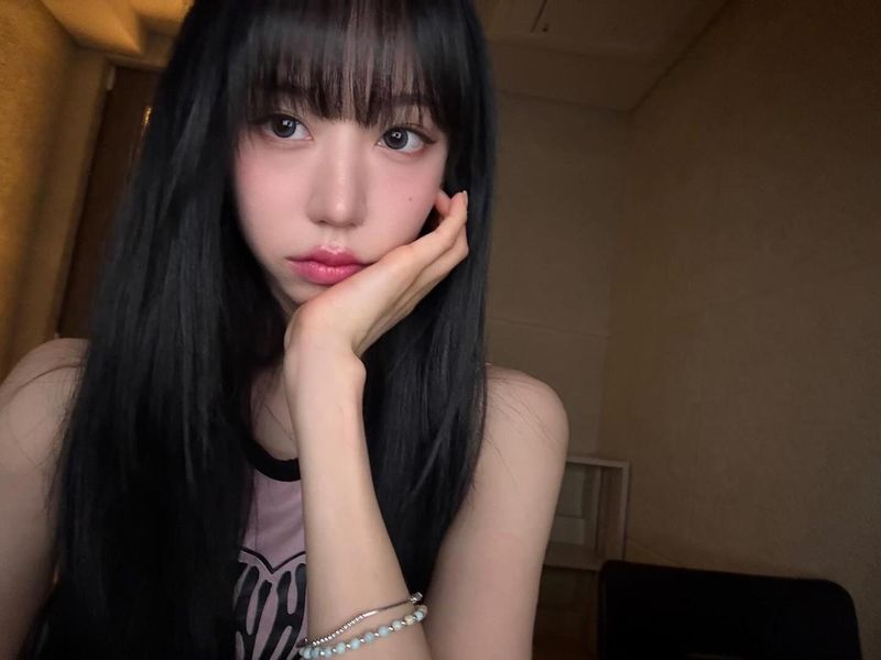 “새로움이 머문 고요한 오후”…지영주, 깊어진 눈빛→여름 감성 셀카 / 걸그룹 시크릿넘버 지영주 인스타그램