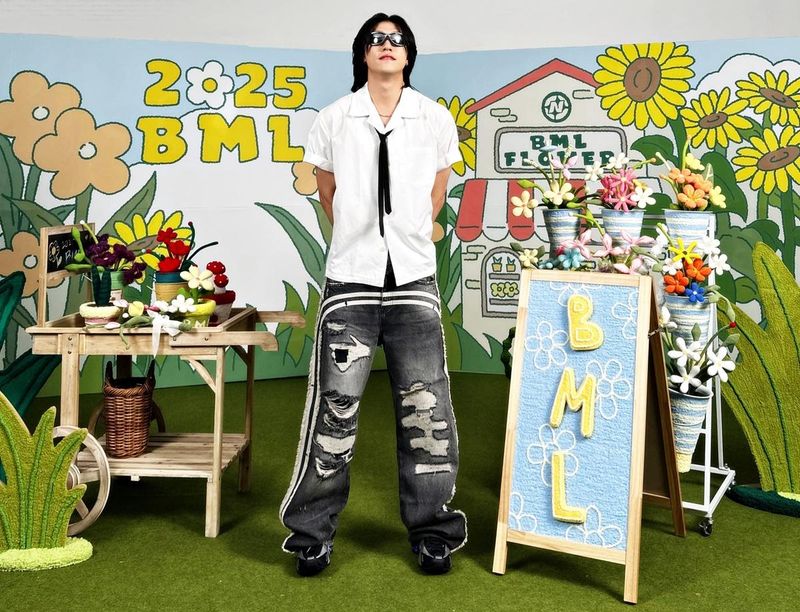 “무대 위 꽃처럼”…방예담, ‘뷰티풀 민트 라이프 2025’ 감미로운 신곡→관객 환호