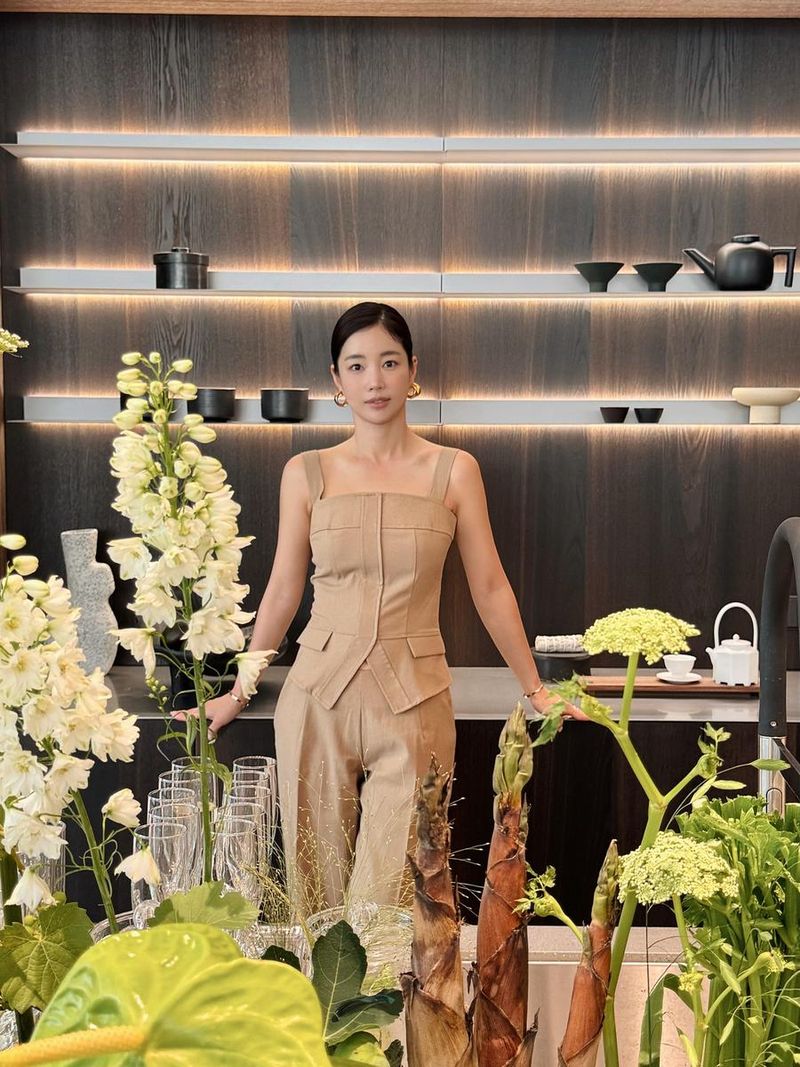 “프리미엄 주방, 새로운 눈빛”…기은세, 고요 속 설렘→공간 미학 눈길 / 배우 기은세 인스타그램