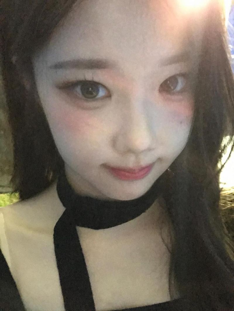 “언제쯤 만날 수 있을까”…채원, 몽환적 눈빛→여름밤을 물들이다 / 걸그룹 클라씨 채원 인스타그램