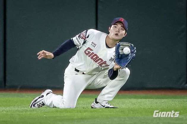 “첫 중견수 데뷔 수비쇼”…한승현, 롯데 기회 잡고→삼성전 승리 견인