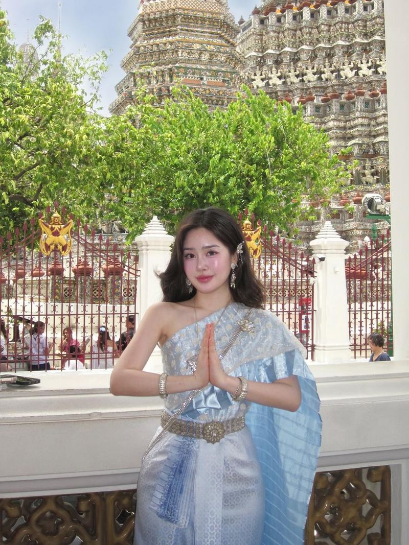 “Bangkok City”…박다교, 전통 의상 속 빛나는 순간→여름 여행 감성 / 너의 연애 출연자 박다교 인스타그램