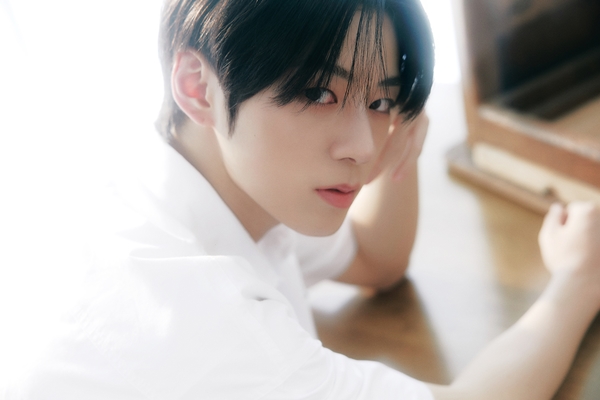 “데뷔 첫 MC 도전”…나우즈 진혁·‘케이팝업차트쇼’ 무대→올라운더 성장 기대 / 큐브엔터테인먼트