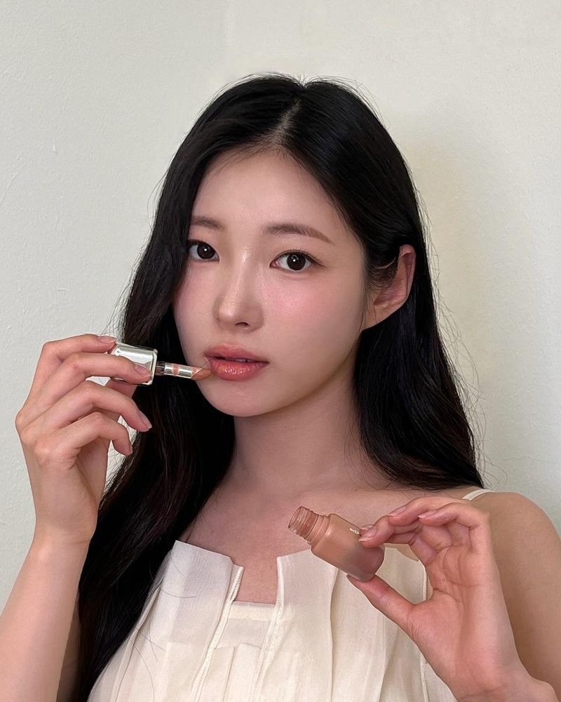 “기분도, 입술도 말갛게”…고주희, 초여름 감성→섬세한 뷰티 무드 / 배우 고주희 인스타그램