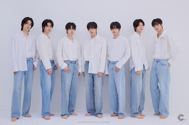 “C9 ROOKIES, 완전체 비주얼로 첫 인상 압도했다”→2026년 기대 더했다 / C9엔터테인먼트