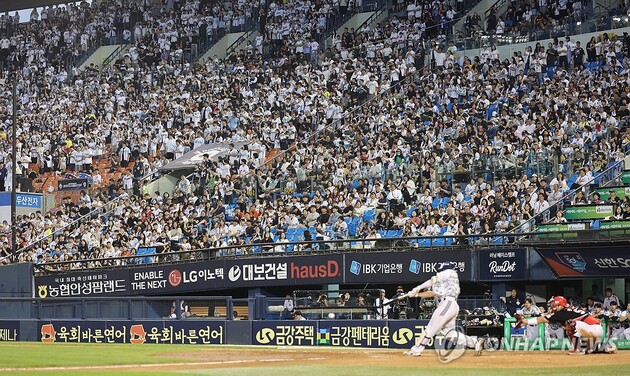 “1∼7위 승차 6경기”…프로야구, 10개 구단 체제 두 번째 최소 격차→중상위권 순위전쟁 / 연합뉴스