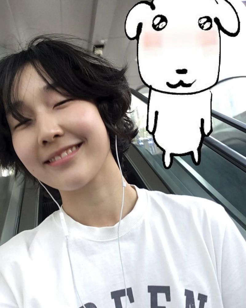 “노을빛 미소 머금은 순간”…김상지, 싱그러운 시선→여름 감성 셀카 / 배우 김상지 인스타그램