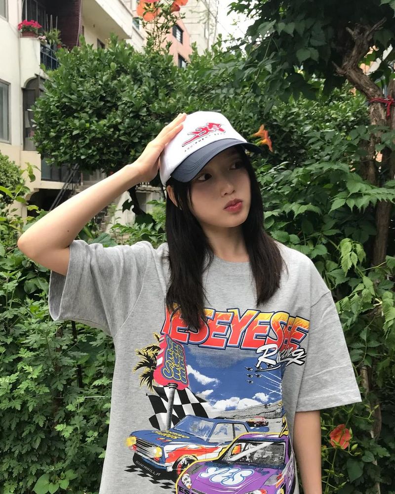 “초여름 바람을 닮은 시선”…고원, 산뜻한 거리→일상 속 여유 담다 / 걸그룹 루셈블 고원 인스타그램