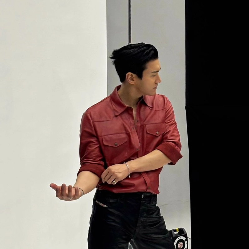 “오늘부터 묵혀둔 사진 방출합니다”…최시원, 여름 밤을 찢는 포스→강렬 카리스마 발산 / 그룹 슈퍼주니어 최시원 인스타그램
