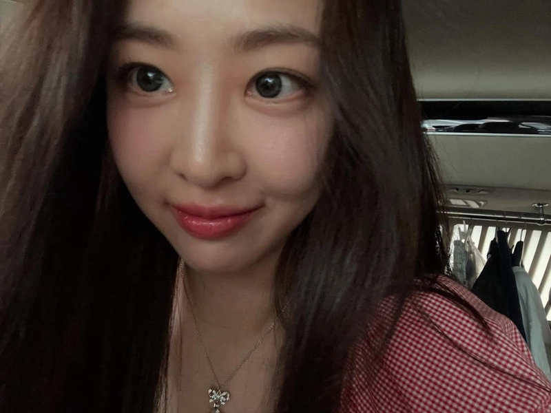 “투명하게 빛나는 시선”…김다솜, 여름 저녁→청순함의 절정 / 배우 김다솜 인스타그램