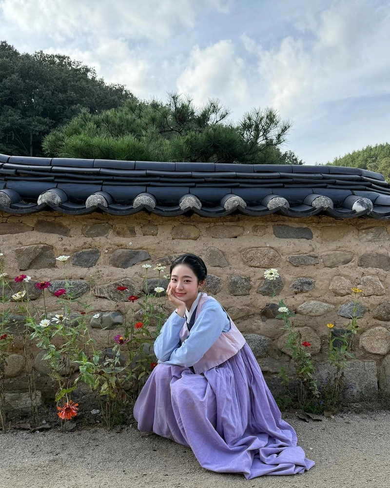 “첫날밤의 설렘 그대로”…오세은, 여름 한복 미소→고즈넉 아름다움 / 배우 오세은 인스타그램