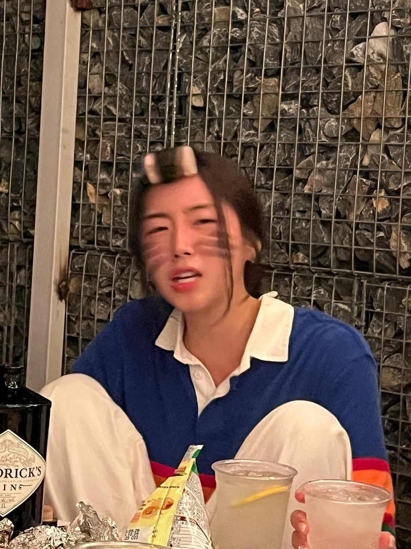 “호기심 어린 순간”…안지현, 밤공기 속 해프닝→청량 매력 폭발 / 치어리더 안지현 인스타그램
