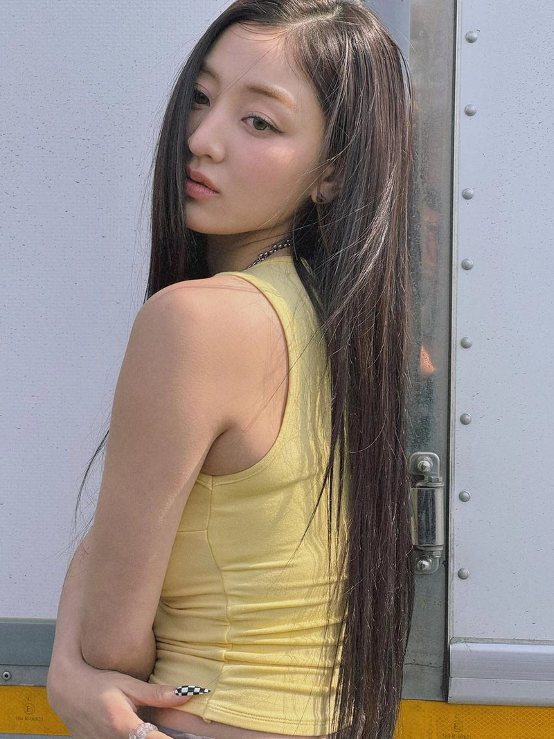 “햇살을 닮은 눈빛”…지효, 깊은 여름→청명한 매력 한가득 / 걸그룹 트와이스 지효 인스타그램