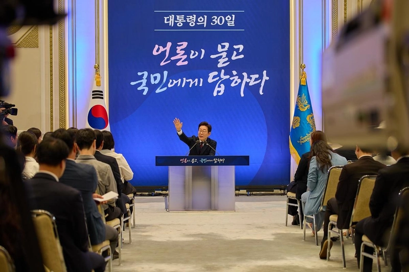 “국민께 드리는 약속”…이재명, 대통령 30일→책임의 무게와 비전 / 정치인 이재명 인스타그램
