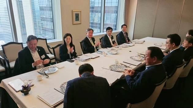 “정책 전문가 대거 합류”…한국골프장경영협회, 자문위원 위촉→협회 전문성 강화 / 연합뉴스