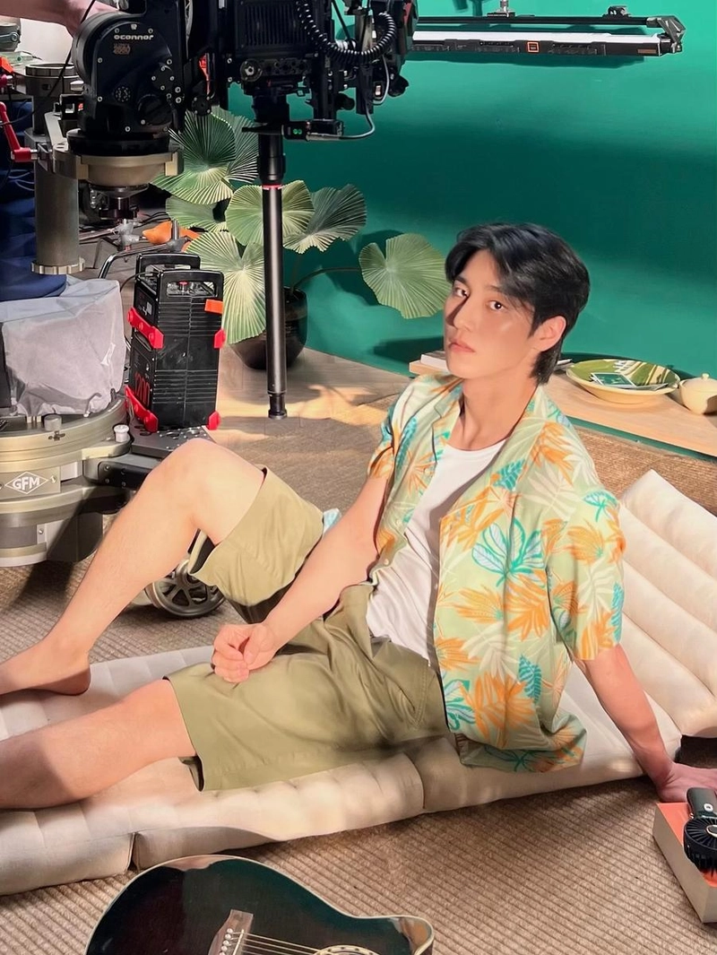 “Hogan.. 촬영중”…지호근, 한여름 오후→영화 같은 무드 / 배우 지호근 인스타그램
