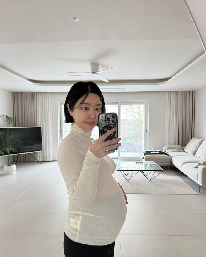 “무거워진 배”…레이디제인, D라인 공개하며 남편 임현태와 다정한 모습 인증→행복한 근황 전해