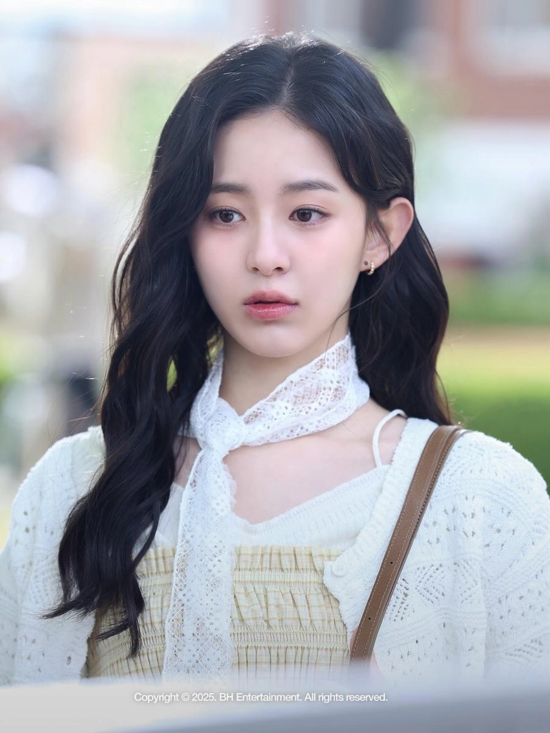 “봄날은 쉽게 지지 않아요”…박지후, 아련한 눈빛→서정적 이별의 순간 / 배우 박지후 인스타그램