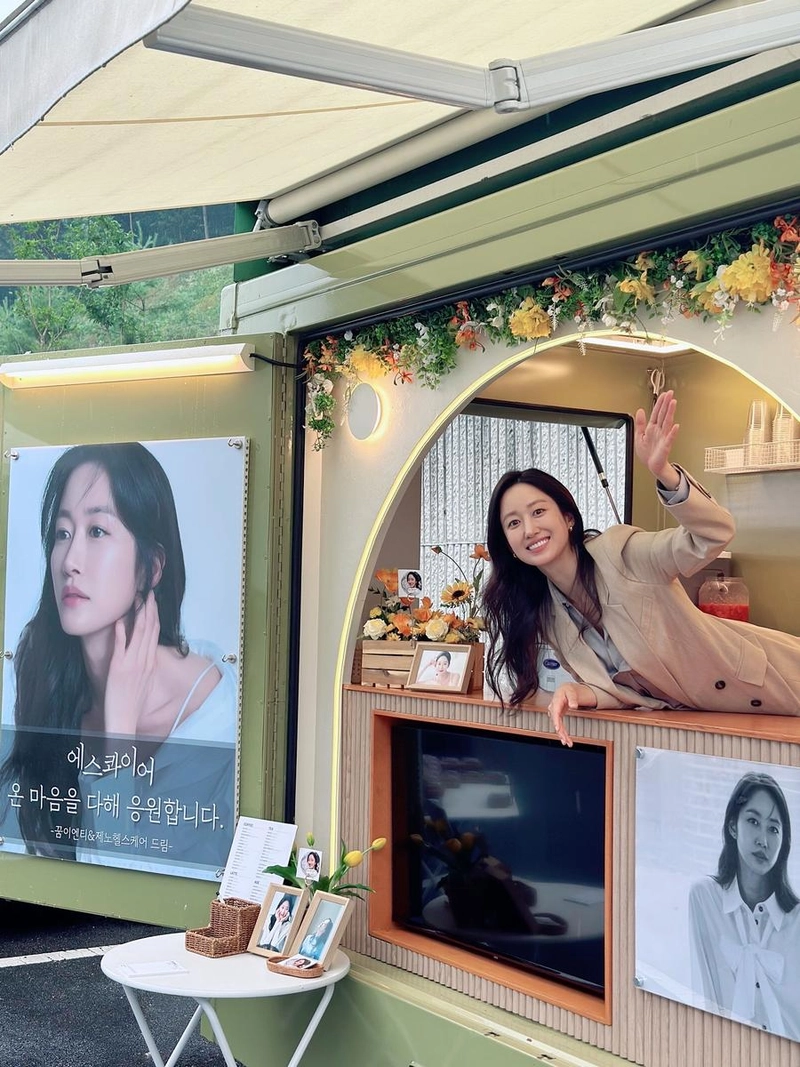 “아쉬움 속에도 웃음”…전혜빈, 끝자락의 여름→드라마 촬영장 온기 / 배우 전혜빈 인스타그램