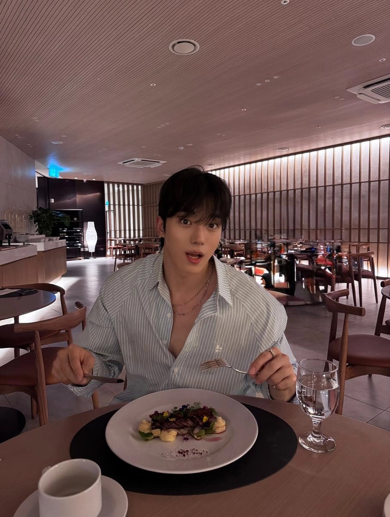“쉼의 깊이가 달랐던 하루”…권기하, 초여름 감성→속초 여행 인증 / 솔로지옥4 출연자 유튜버 권기하 인스타그램