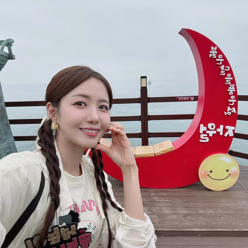 “오늘 저녁 6시 내고향”…정다경, 무더운 여름→청량한 미소로 공기 물들이다 / 가수 정다경 인스타그램