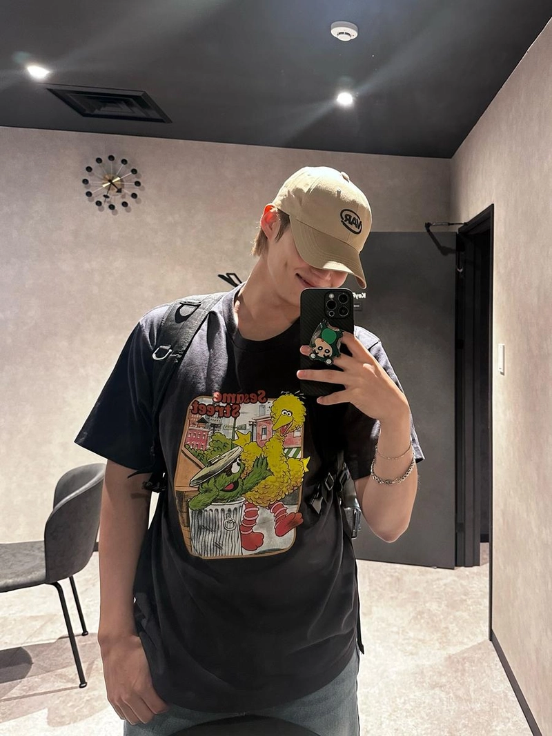 “tokyo, summer and forever”…임세준, 미소 짓는 여름밤→도시 감성 물씬 / 가수 임세준 인스타그램