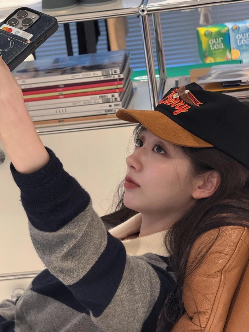 “함께할 용기, 오늘의 기록”…정예인, 여름 오후의 셀카→변화 예고 / 걸그룹 러블리즈 정예인 인스타그램