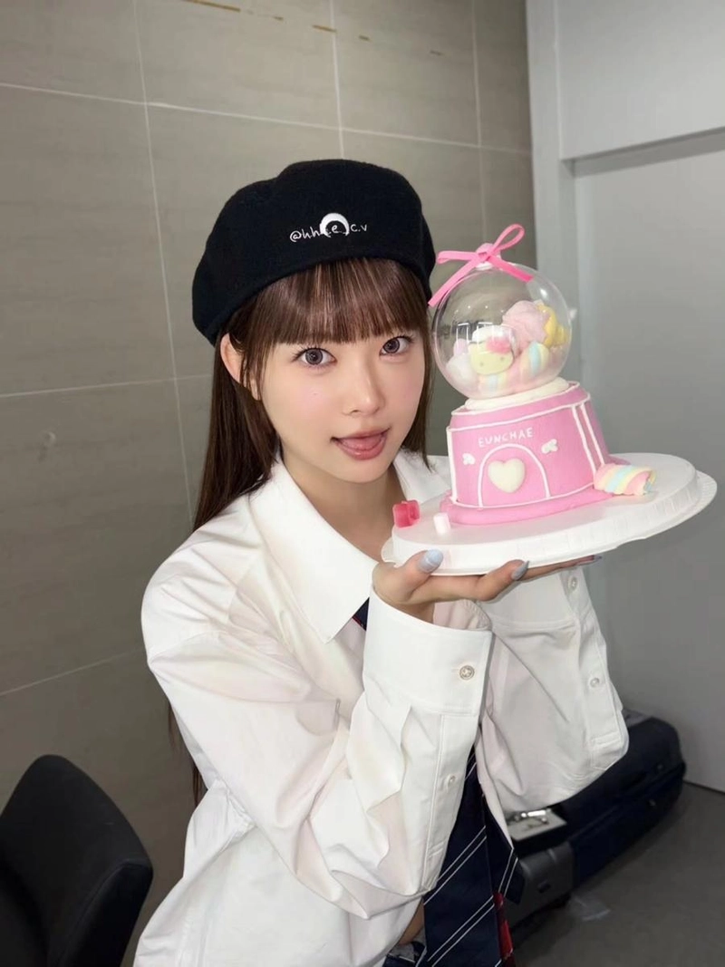 “맑음과 설렘 사이”…홍은채, 단정한 미소→소녀 감성 폭발 / 걸그룹 르세라핌 홍은채 인스타그램